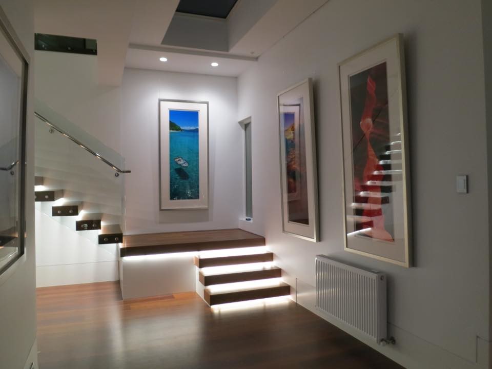 На фото: лестница в морском стиле