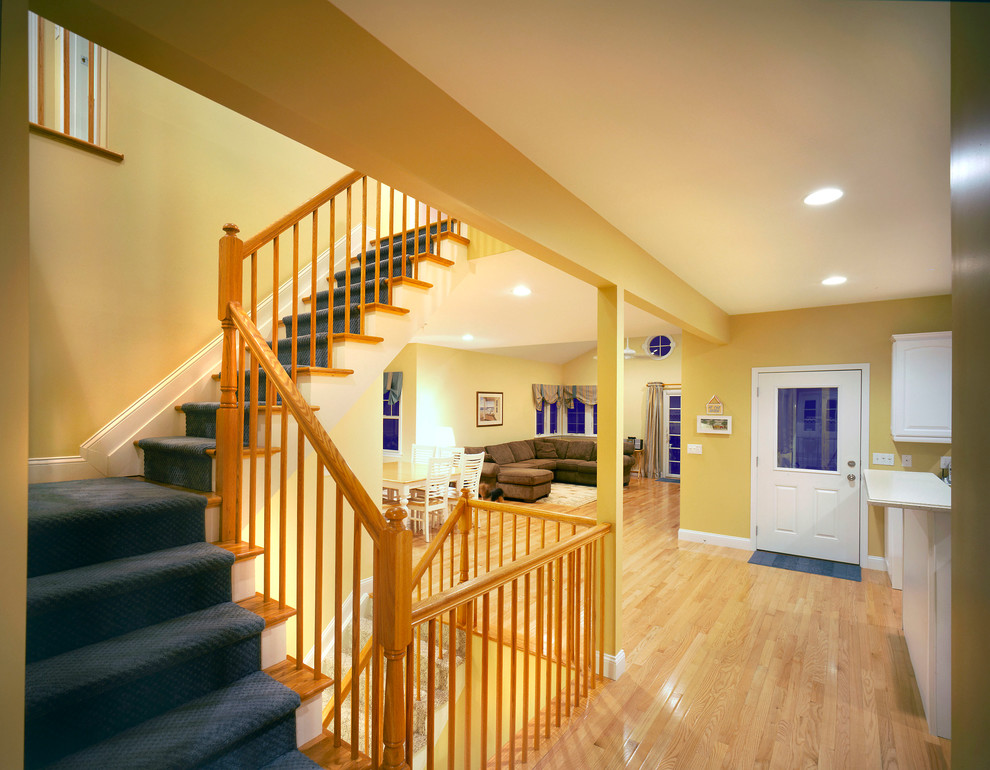 Private Residence, Spring Lake Heights, NJ Traditional Staircase Newark by Studio 16