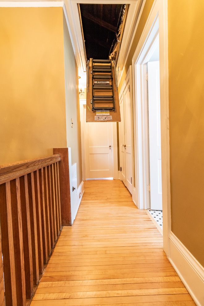 Example of a classic hallway design in Minneapolis
