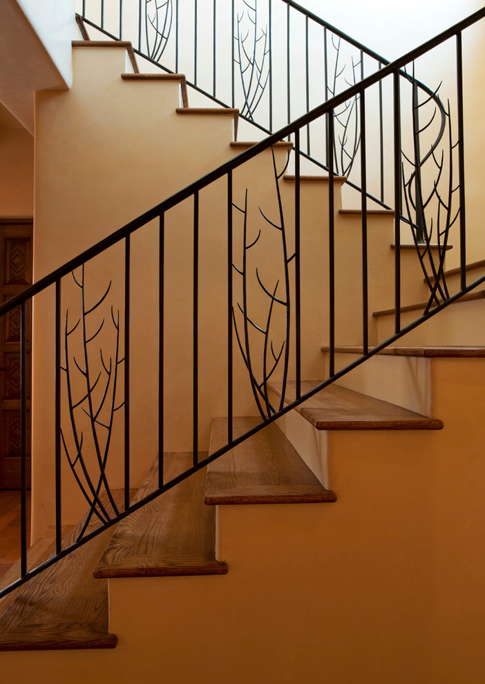 Example of a tuscan staircase design in Albuquerque
