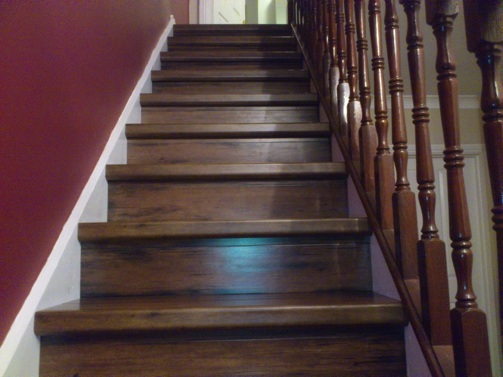 Cette photo montre un escalier droit chic.