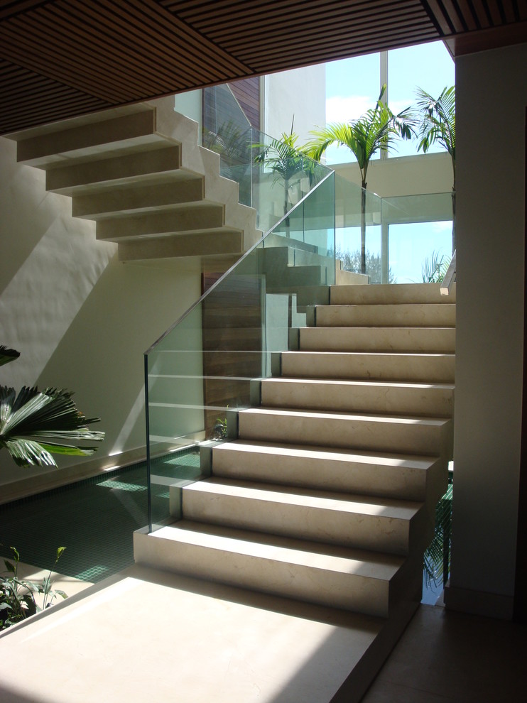 Example of a trendy staircase design
