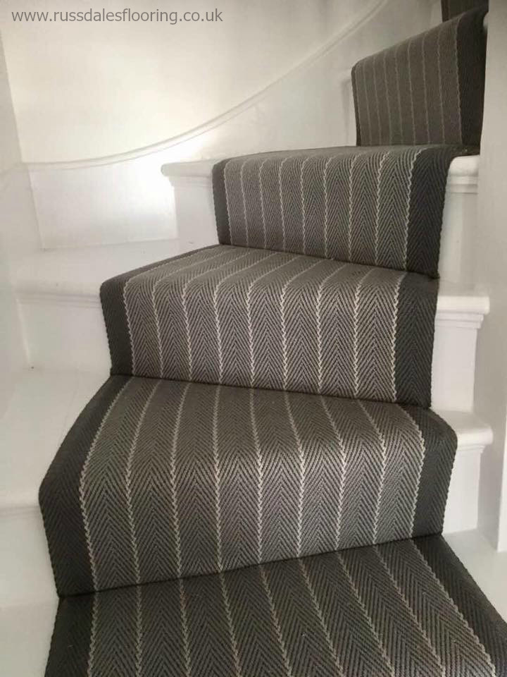 How To Fit Striped Carpet On Winders