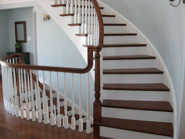 Design ideas for a traditional staircase in Philadelphia.