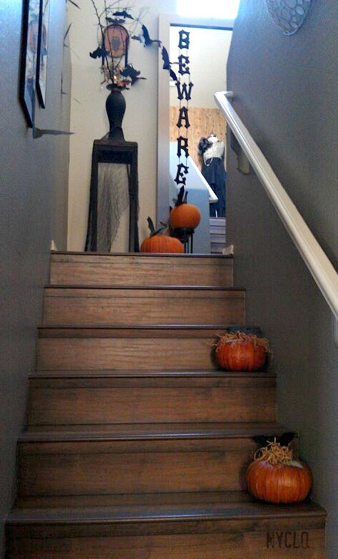 Staircase - eclectic staircase idea in Phoenix