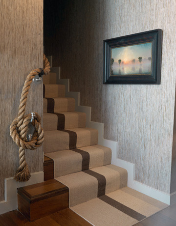 Design ideas for a traditional staircase in New York.