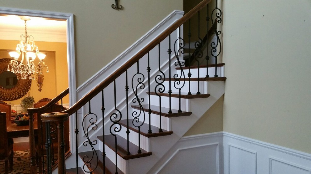 Staircase - transitional staircase idea in Detroit