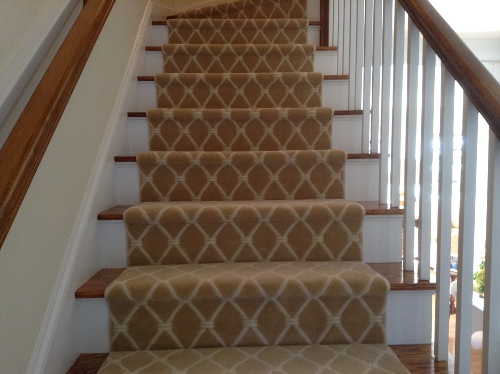 Staircase - mid-sized traditional carpeted straight staircase idea in Boston with carpeted risers