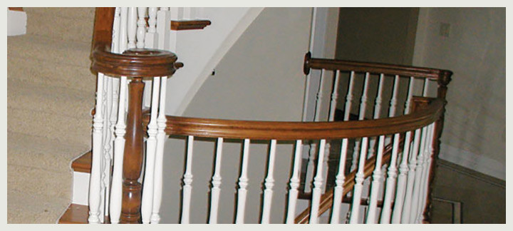 Photo of a medium sized classic carpeted l-shaped staircase in San Francisco with carpeted risers.