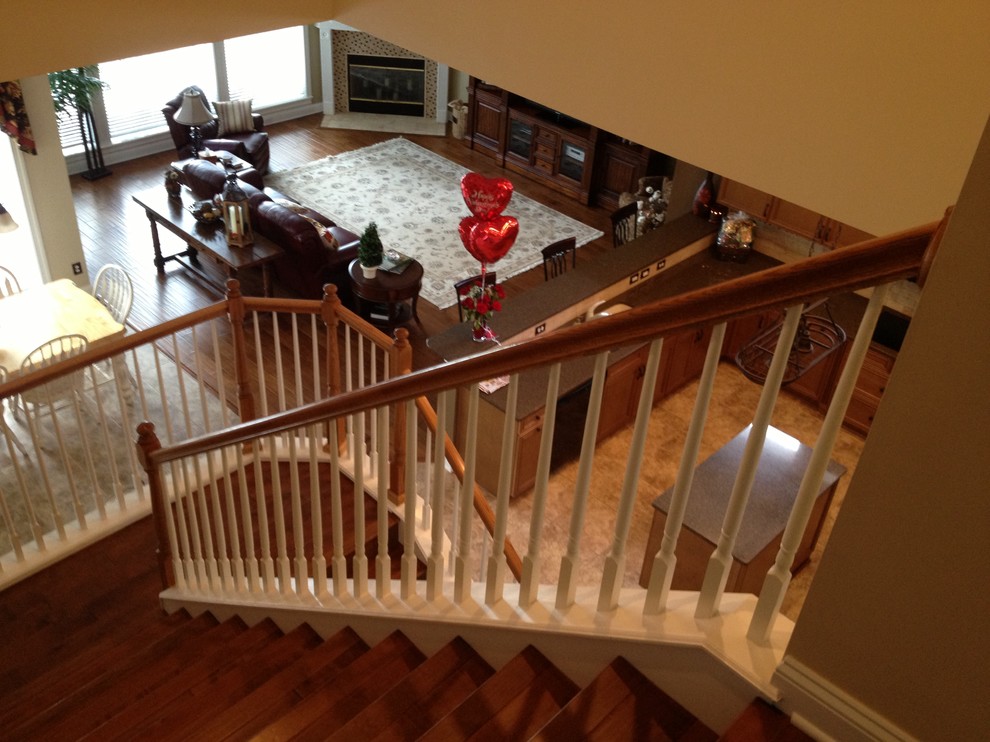 Design ideas for a classic staircase in Jacksonville.