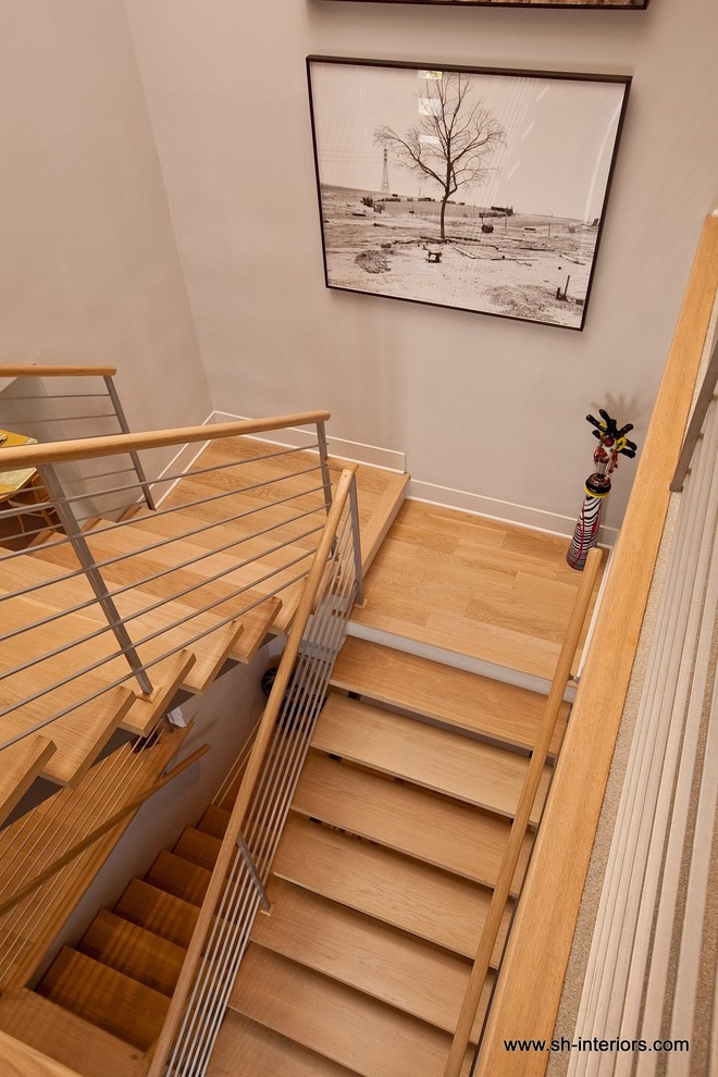 Réalisation d'un escalier minimaliste.