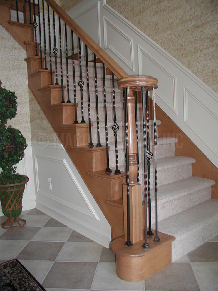 Источник вдохновения для домашнего уюта: лестница в викторианском стиле