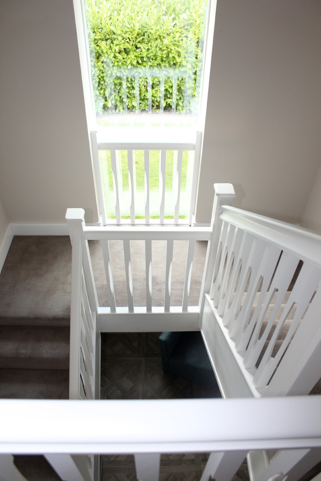 Moderne Treppe in Oxfordshire