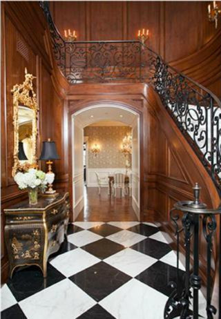 Design ideas for a traditional staircase in Los Angeles.