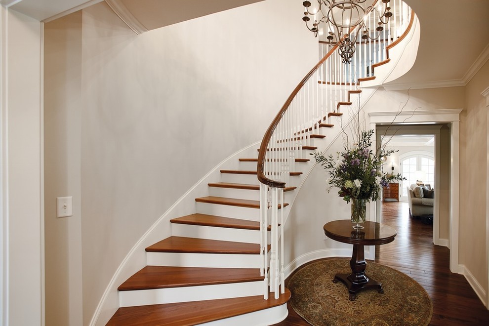 Design ideas for a medium sized classic staircase in Minneapolis.