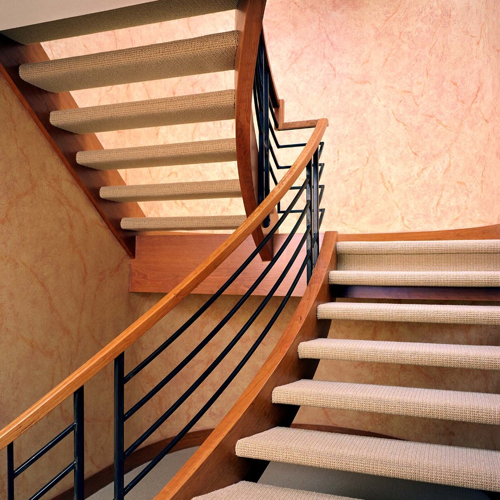 Staircase - mid-sized traditional carpeted u-shaped open and mixed material railing staircase idea in Other
