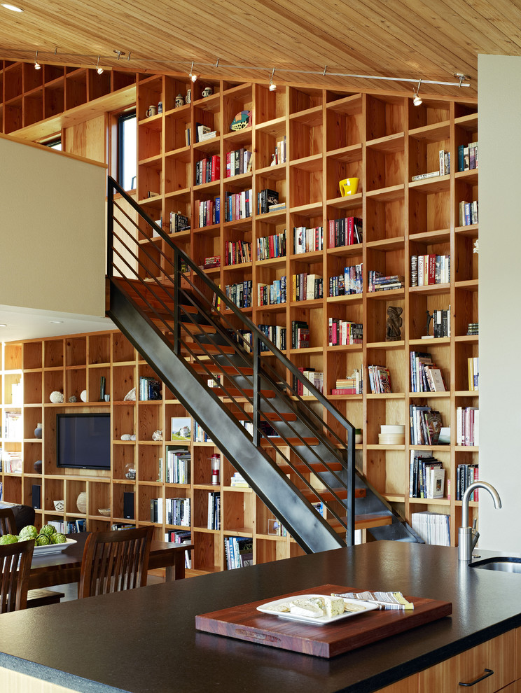 Example of a trendy open staircase design in San Francisco