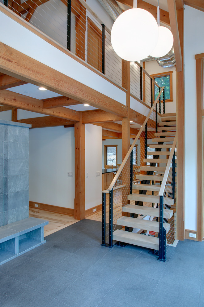 Modelo de escalera suspendida minimalista con escalones de madera