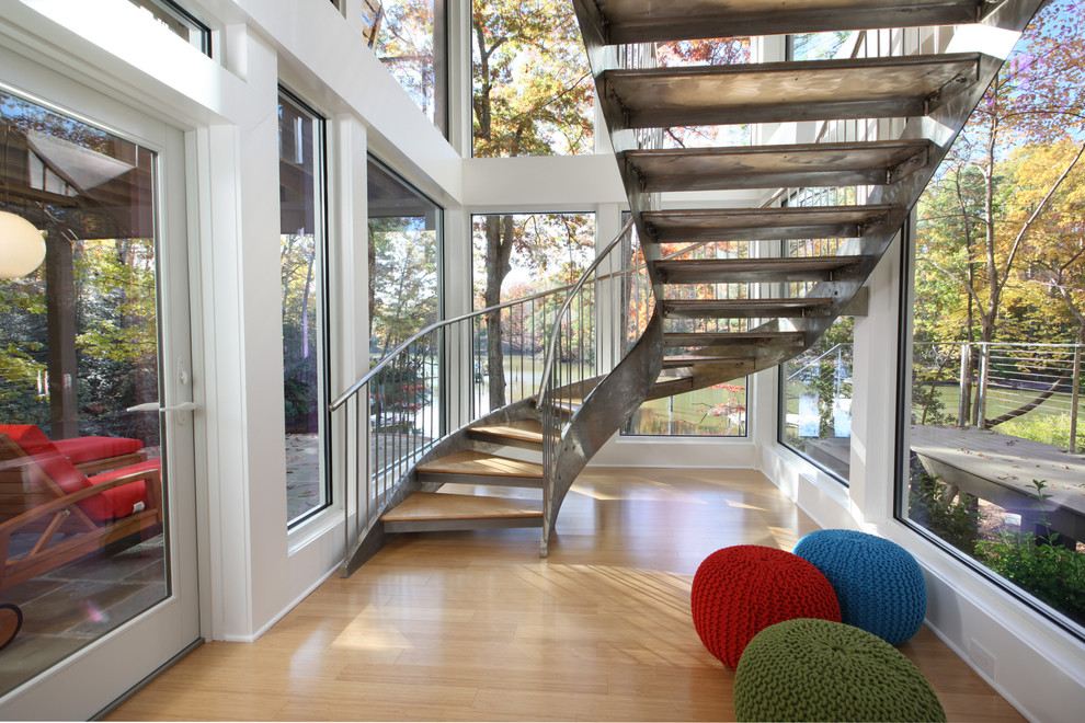 Design ideas for a contemporary staircase in Richmond.