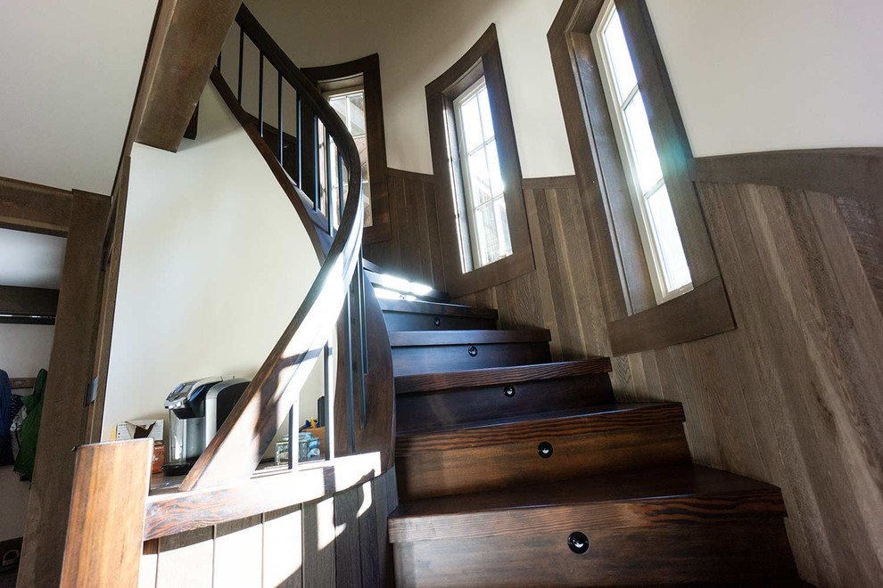 Staircase - craftsman staircase idea in Vancouver