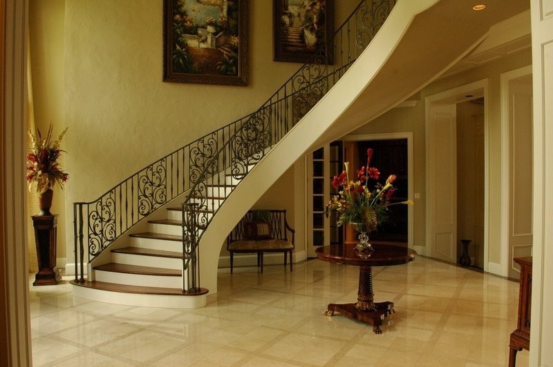 Inspiration for a classic staircase in Houston.