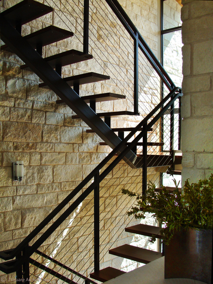 Photo of a contemporary staircase in Austin.