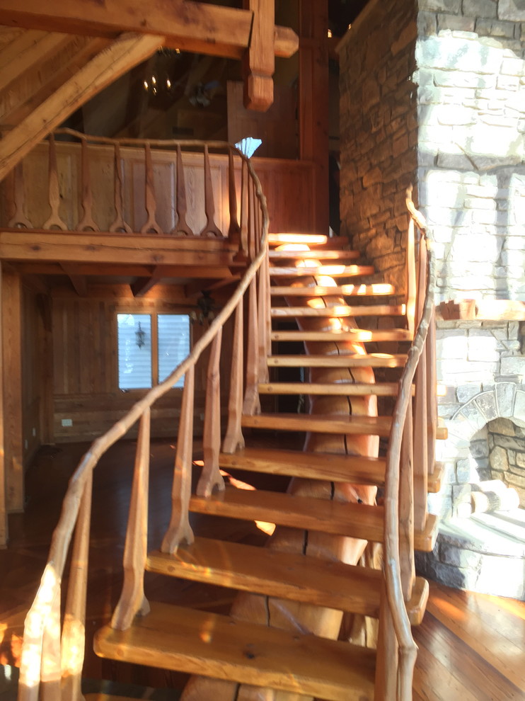 Exemple d'un escalier sans contremarche droit montagne de taille moyenne avec des marches en bois.