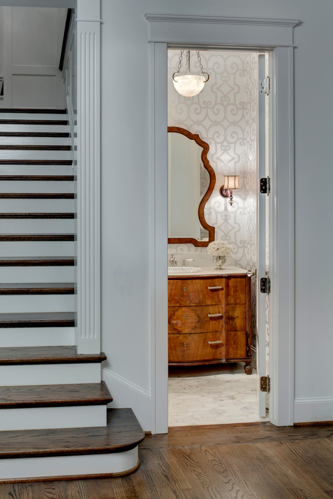 Design ideas for a traditional staircase in Dallas.