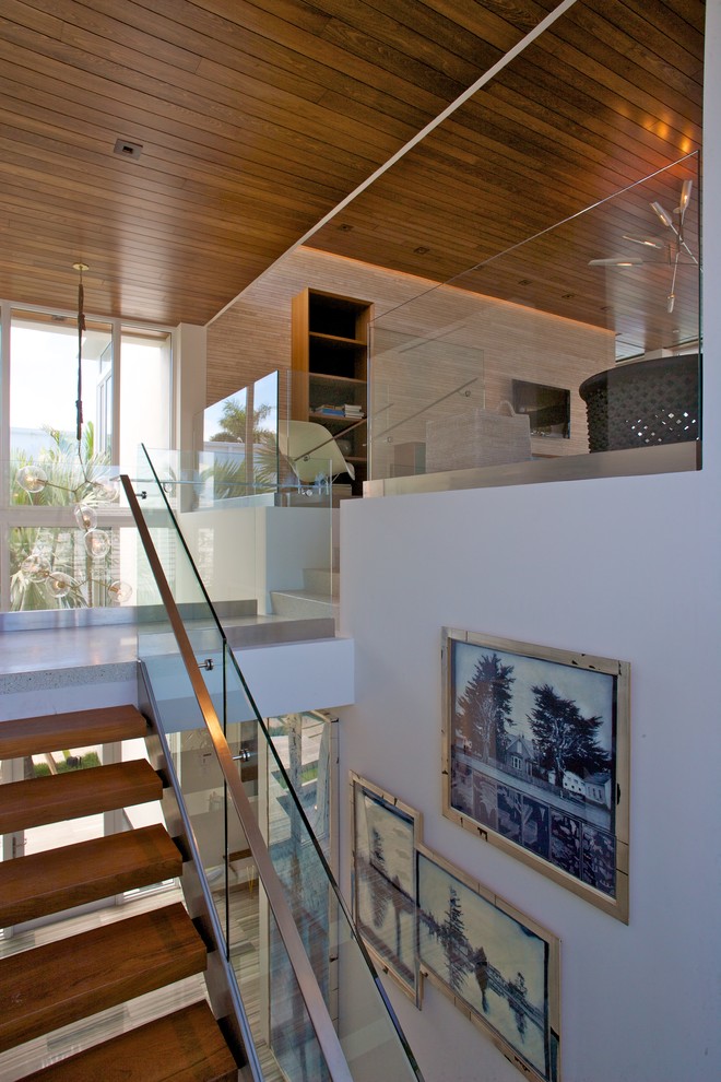 Moderne Treppe in Miami