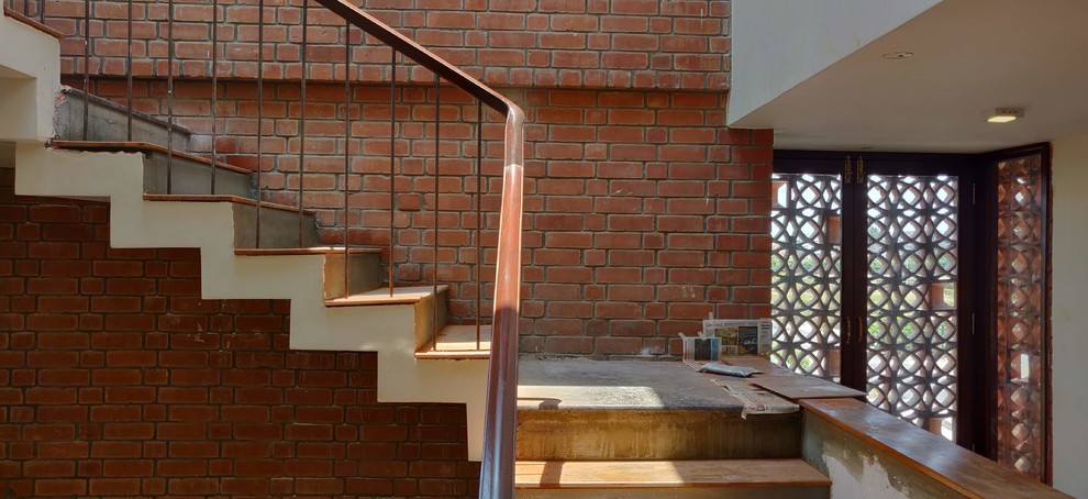 Inspiration for a modern staircase in Bengaluru.