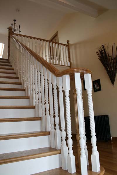 WHITE AND OAK STAIRS - Traditional - Staircase - Other - by SPINCRAFT