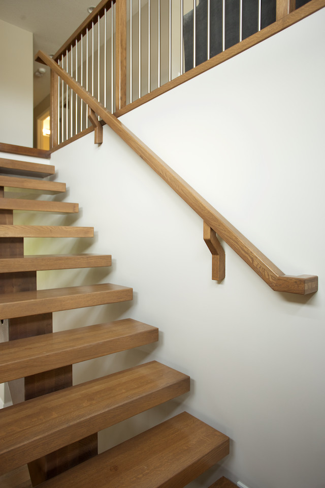 white oak mono stringer with stainless steel spindles - Contemporary ...
