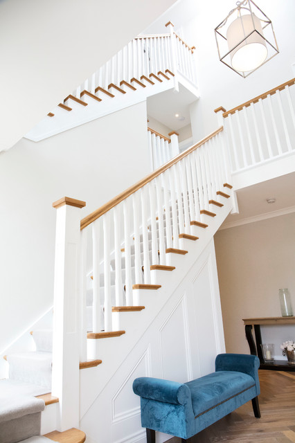 White Oak Stairs Traditional Staircase Dublin By Connolly Stairs Ltd Houzz Ie