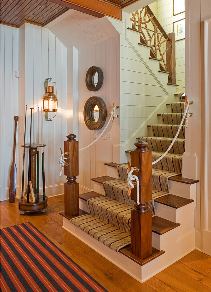 Elegant staircase photo in Atlanta