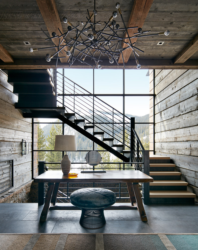 Пример оригинального дизайна: угловая лестница в стиле рустика с деревянными ступенями и металлическими перилами