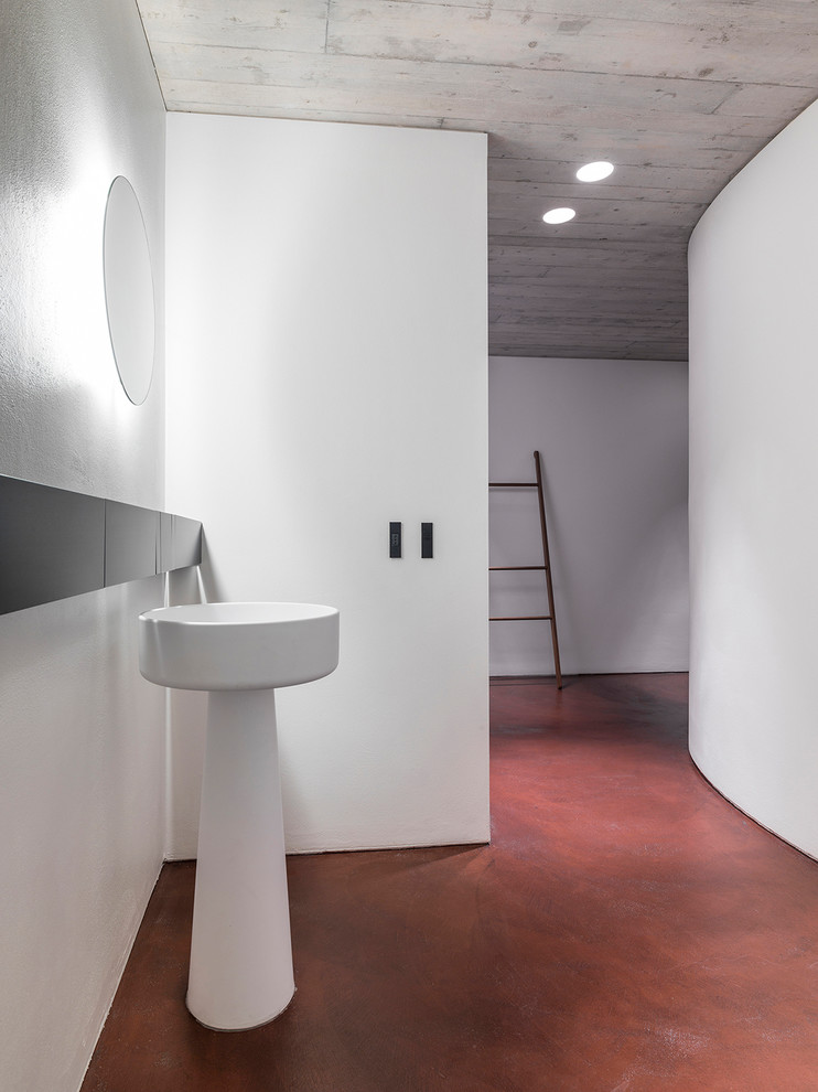 Идея дизайна: баня и сауна в современном стиле с настольной раковиной и столешницей из бетона