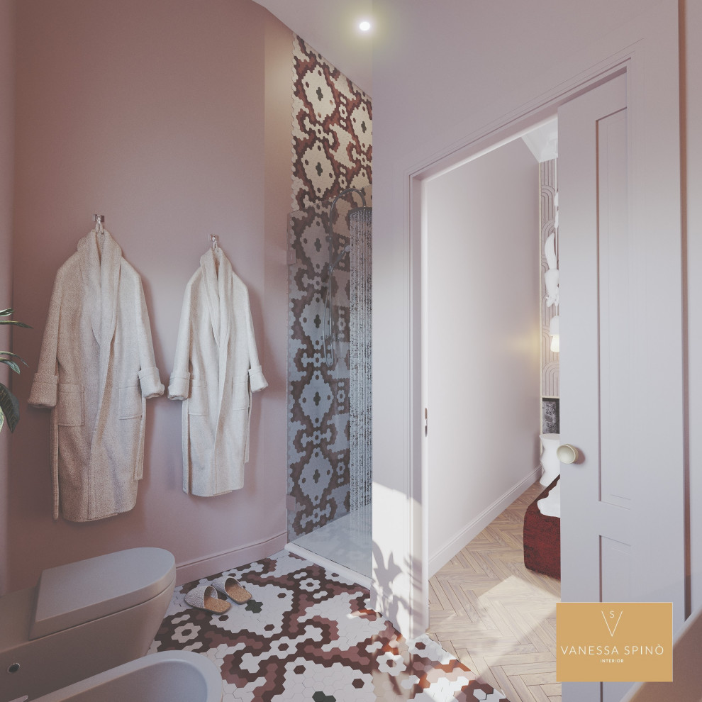 Inspiration för ett stort funkis beige beige badrum med dusch, med beige skåp, en kantlös dusch, en vägghängd toalettstol, rosa kakel, keramikplattor, rosa väggar, mosaikgolv, ett integrerad handfat, bänkskiva i akrylsten, rosa golv och dusch med gångjärnsdörr