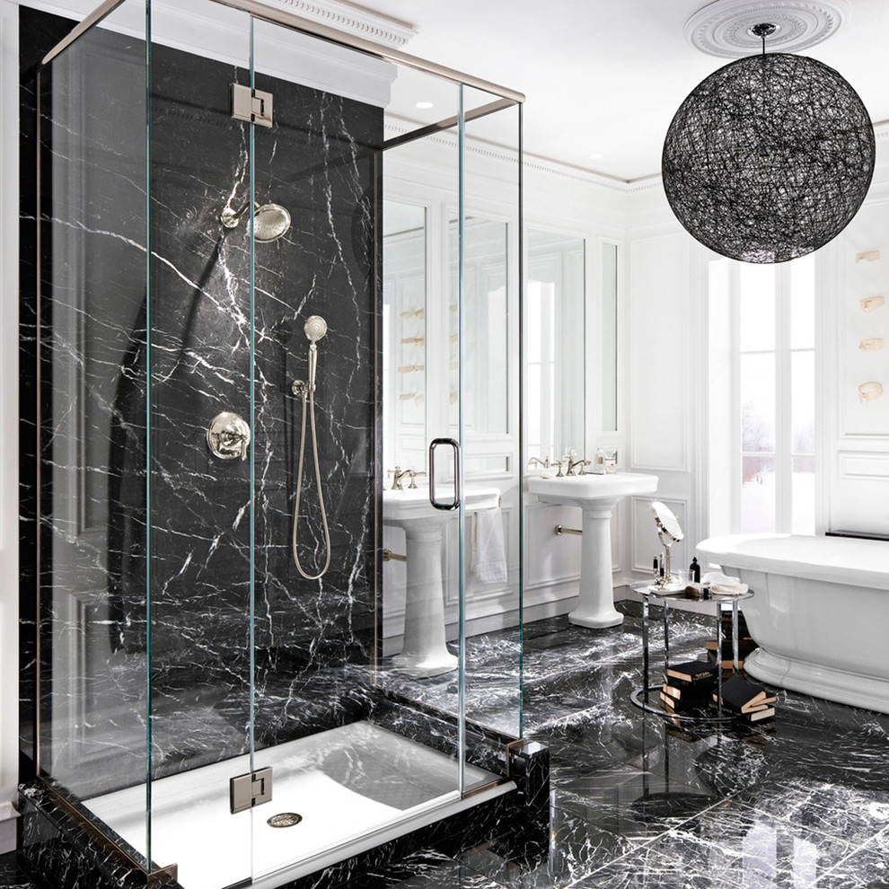 На фото: главная ванная комната в стиле модернизм с открытым душем, коричневой плиткой, плиткой из листового камня, белыми стенами, мраморным полом, мраморной столешницей и черной столешницей