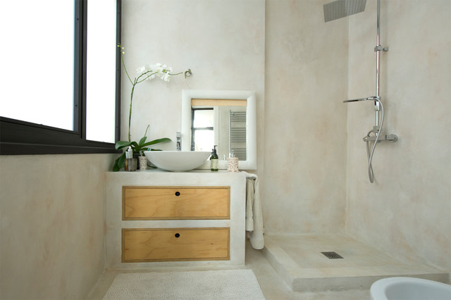 Bagno in microcemento, patinatura semplice a tre colori - Contemporary ...