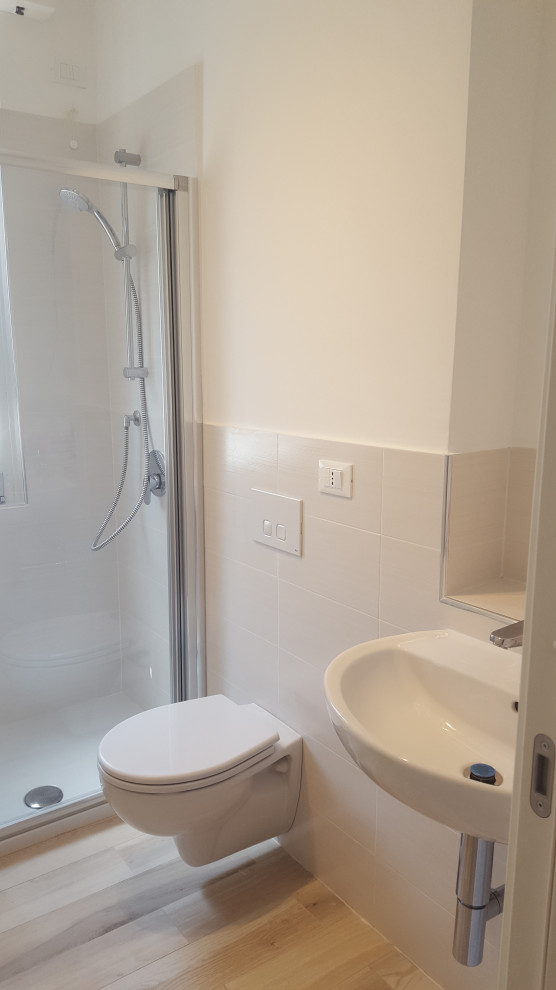 Example of a minimalist bathroom design in Milan
