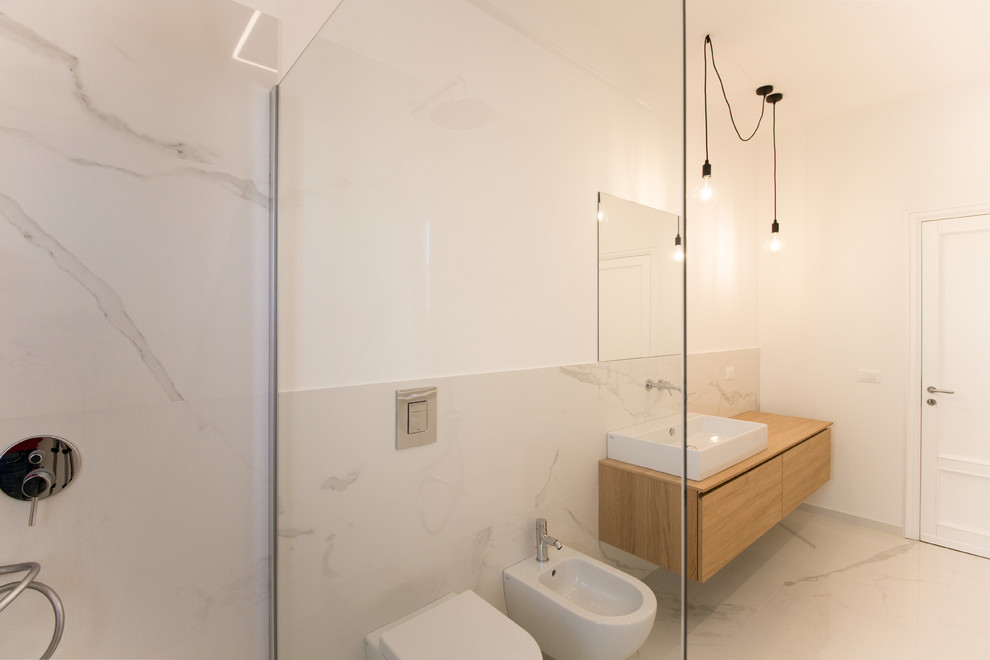 Photo of a contemporary bathroom in Catania-Palermo.