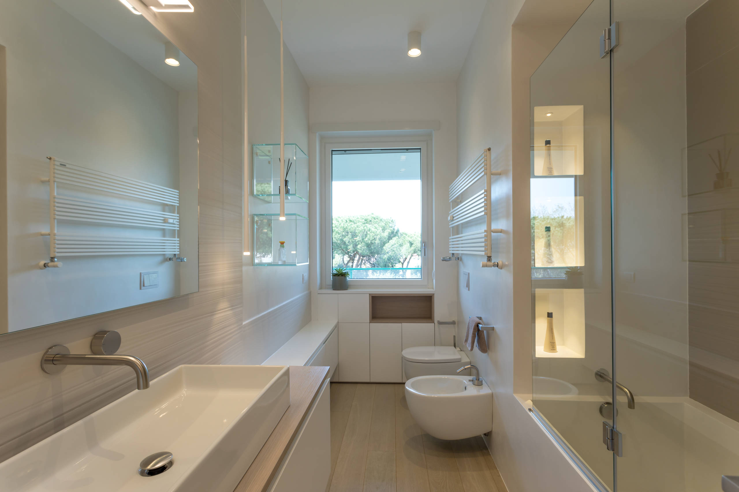 75 Corner Bathtub with Wood Countertops Ideas You'll Love - March, 2023 |  Houzz