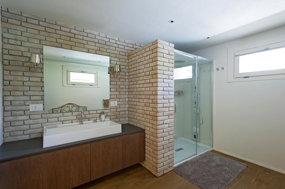 На фото: ванная комната в стиле лофт