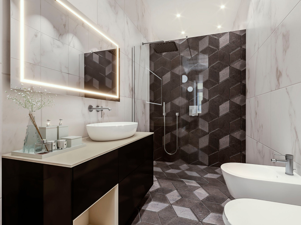 Idéer för att renovera ett litet funkis beige beige badrum med dusch, med släta luckor, svarta skåp, en kantlös dusch, en vägghängd toalettstol, marmorkakel, vita väggar, marmorgolv, bänkskiva i akrylsten, svart golv och med dusch som är öppen