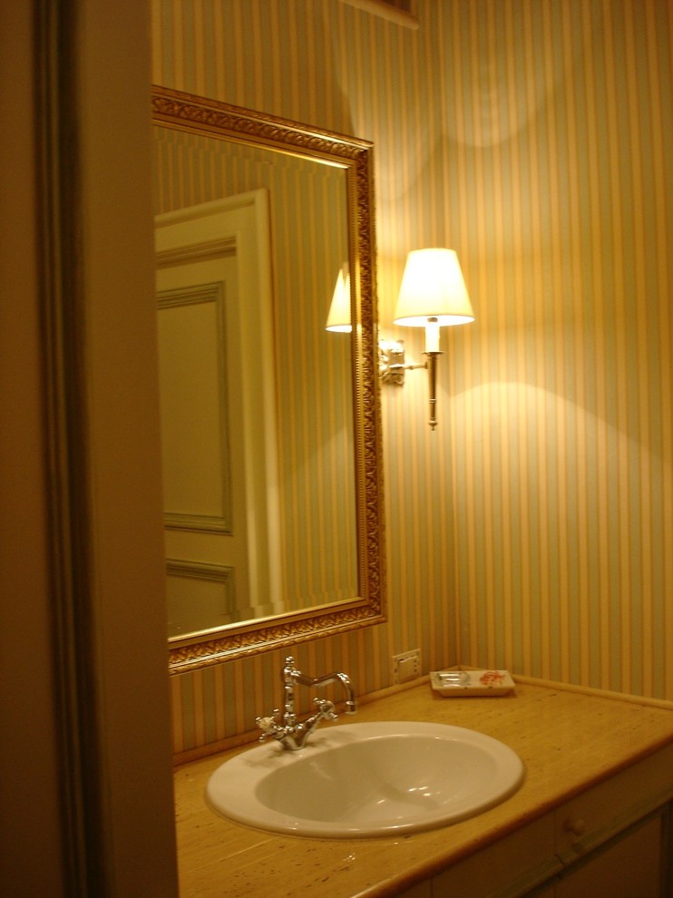 Klassisches Badezimmer in Rom