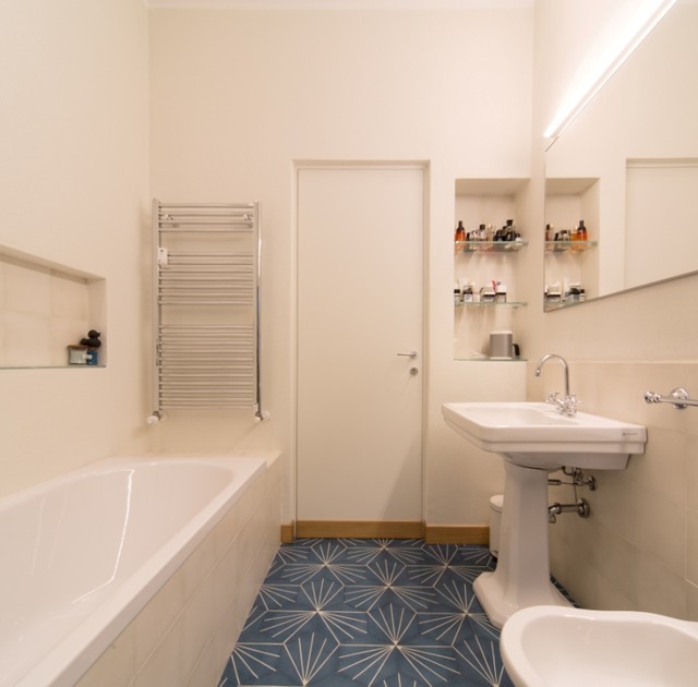 La Dolce Vita - Modern - Bathroom - Milan - by ristrutturaMI | Houzz