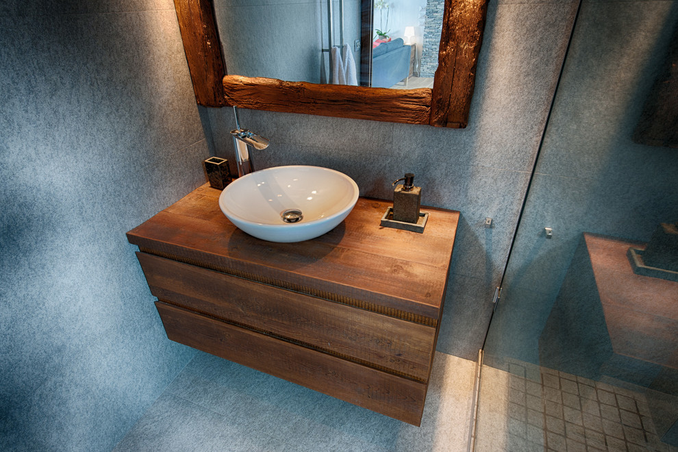 Bathroom - rustic bathroom idea in Turin