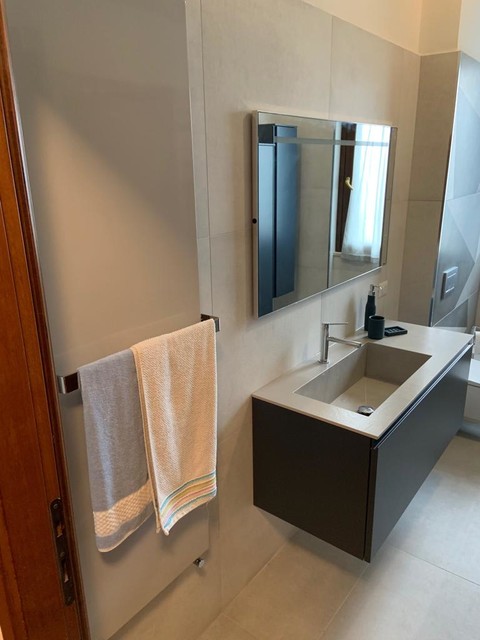 Ristrutturazione completa bagno - Modern - Bathroom - Milan - by  Toscano-l'arredo bagno srl | Houzz IE