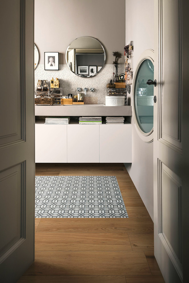 Immagine di una stanza da bagno minimal con pavimento in gres porcellanato