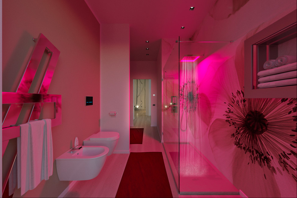 Ispirazione per una grande stanza da bagno con doccia minimal con ante in legno chiaro, doccia aperta, WC sospeso, pareti multicolore, parquet chiaro, lavabo a bacinella e top in legno